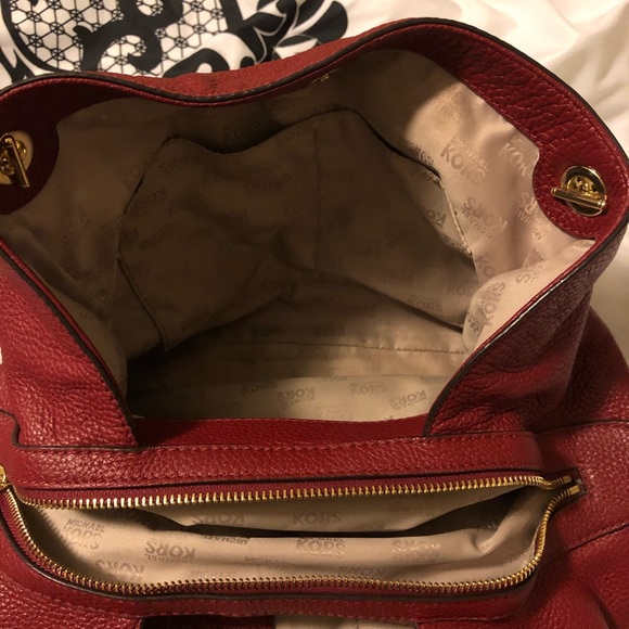 Authentic Michael Kors handbag - Picture 6 of 8